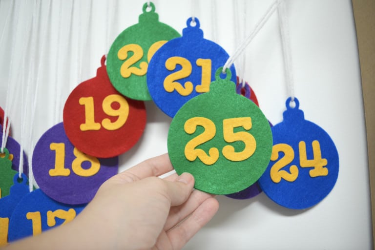 How to Make a Festive DIY No Sew Felt Ornament Advent Calendar