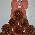groundhog day pinecone craft