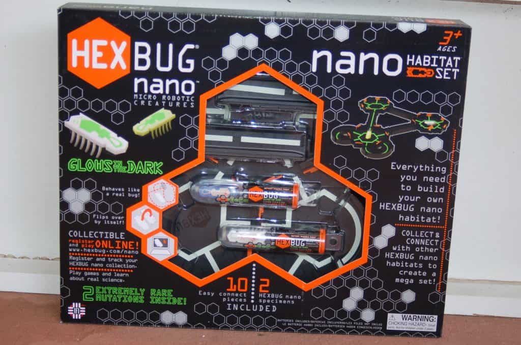 New Hexbug Nano Habitat Glow in The Dark Set Includes 2 Nanos & 10 Easy Connect 