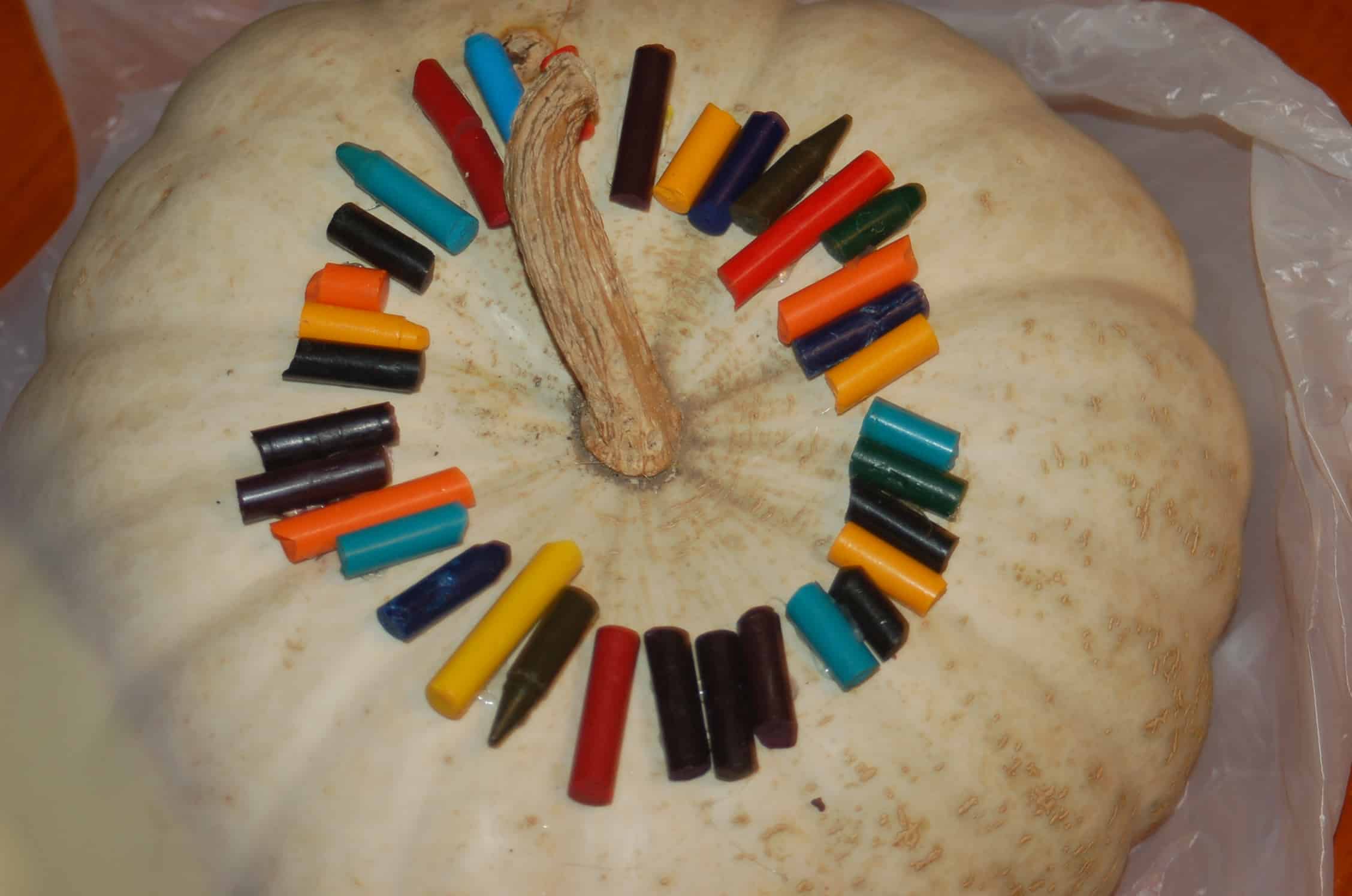 Easy Pumpkin Melted Crayon Craft