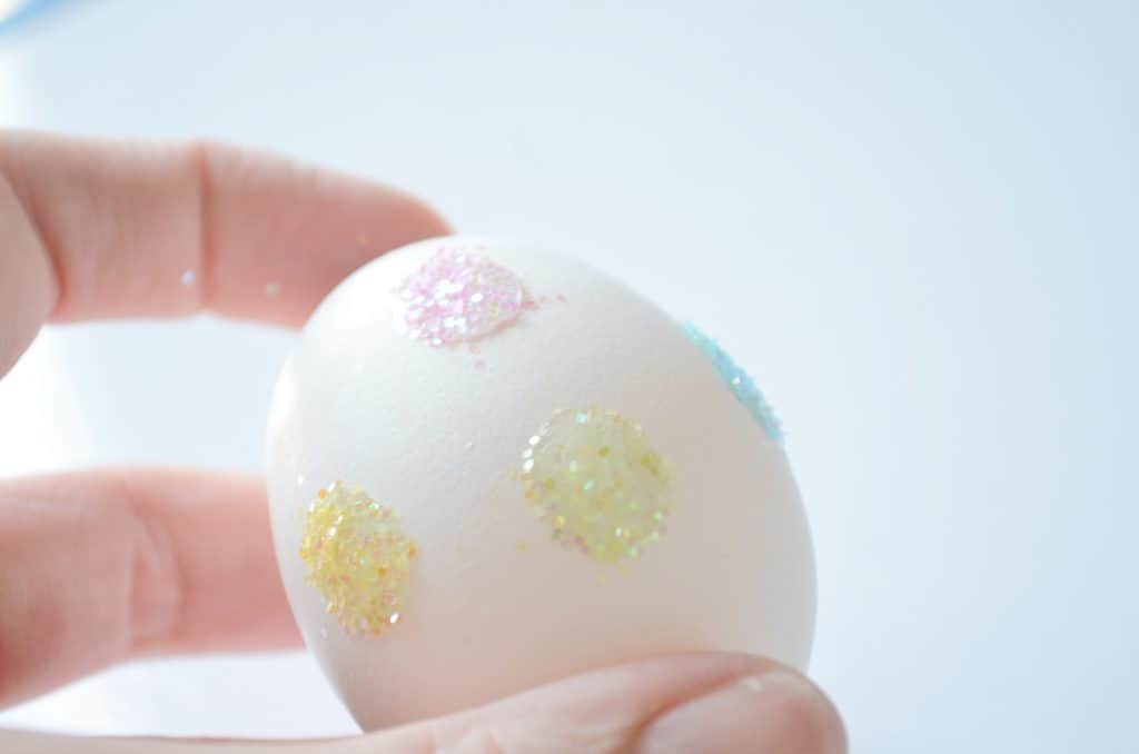 Glue Dots Easter Egg Craft
