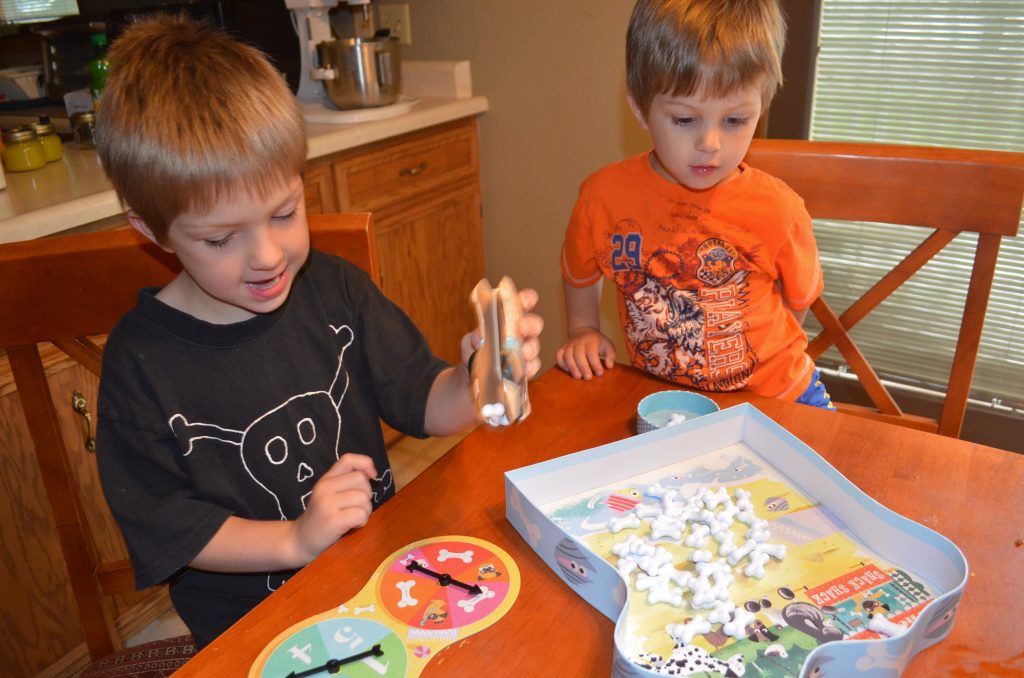 Educational Insights Shelby's Snack Shack Game