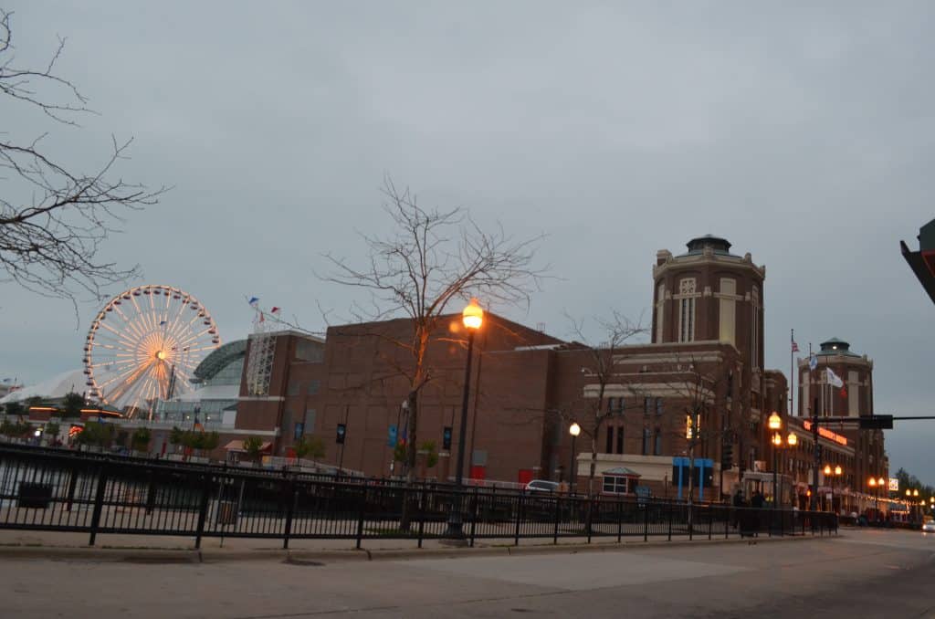 navy pier on a cloudy day