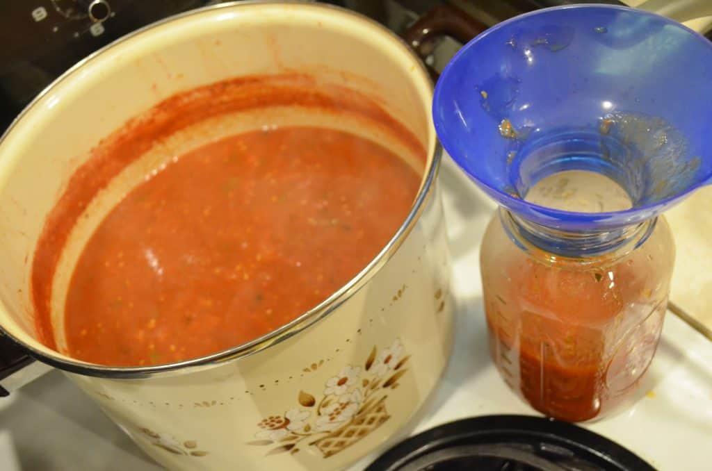 DIY Homemade Spaghetti Sauce Canning Recipe