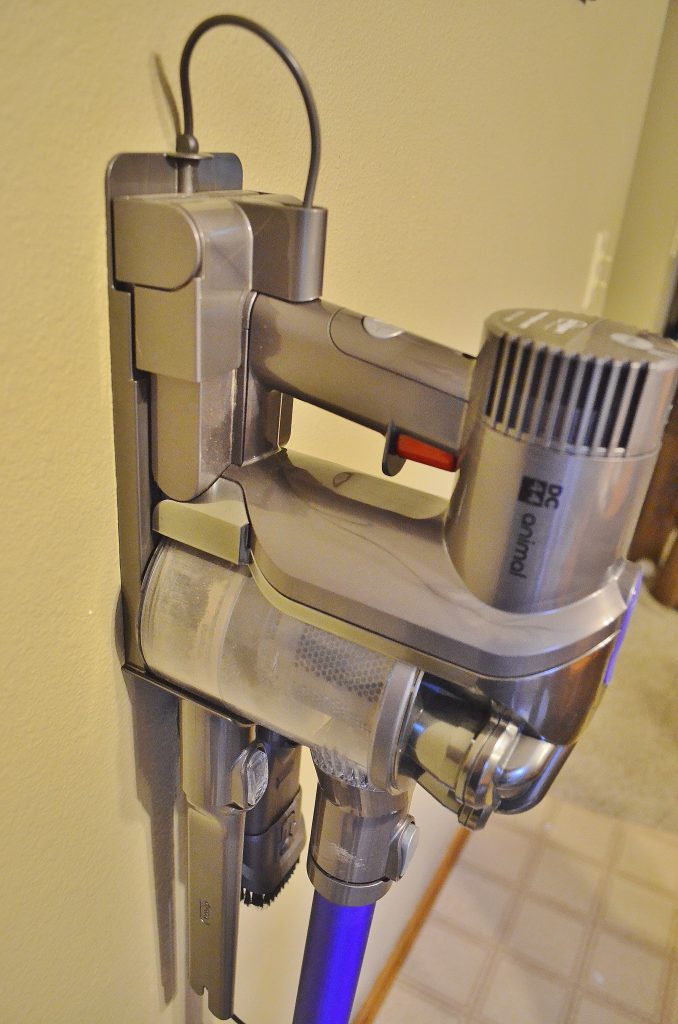 Dyson DC44 Animal Slim Bagless Handheld Stick Vacuum Review