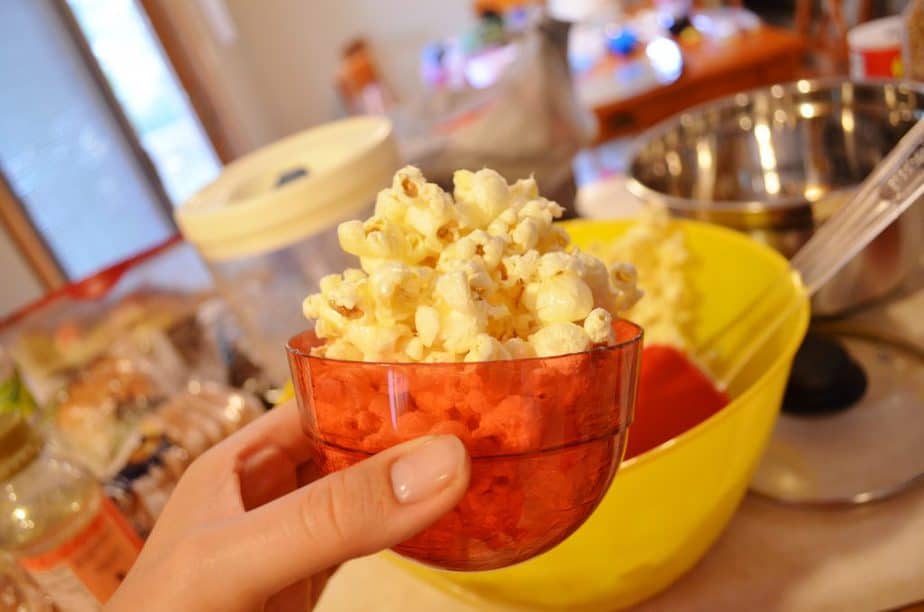popcorn baller treat