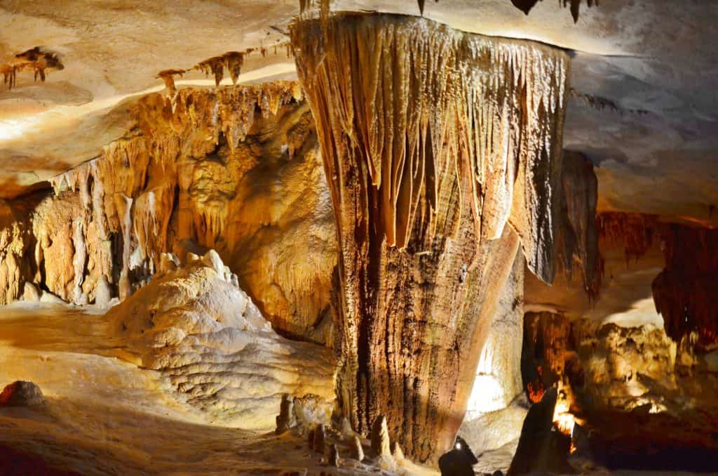 Caves in Missouri: Riding through Fantastic Caverns in Springfield stunning cave room at Fantastic Caverns in Springfield Missouri
