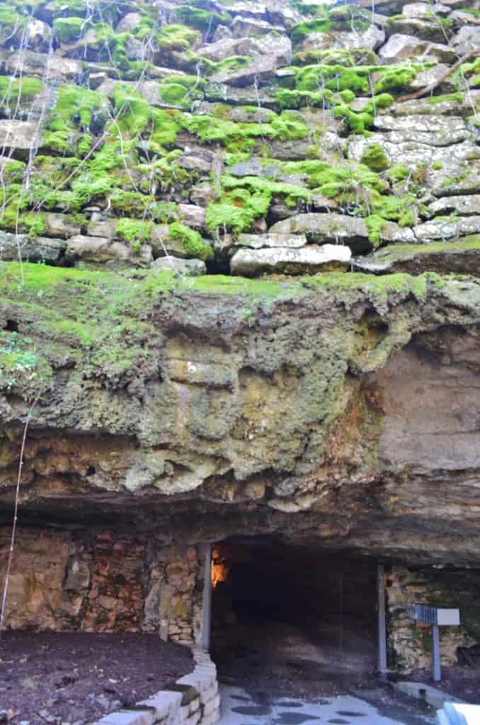 Caves in Missouri: Riding through Fantastic Caverns in Springfield mossy rock over Fantastic Caverns in Missouri
