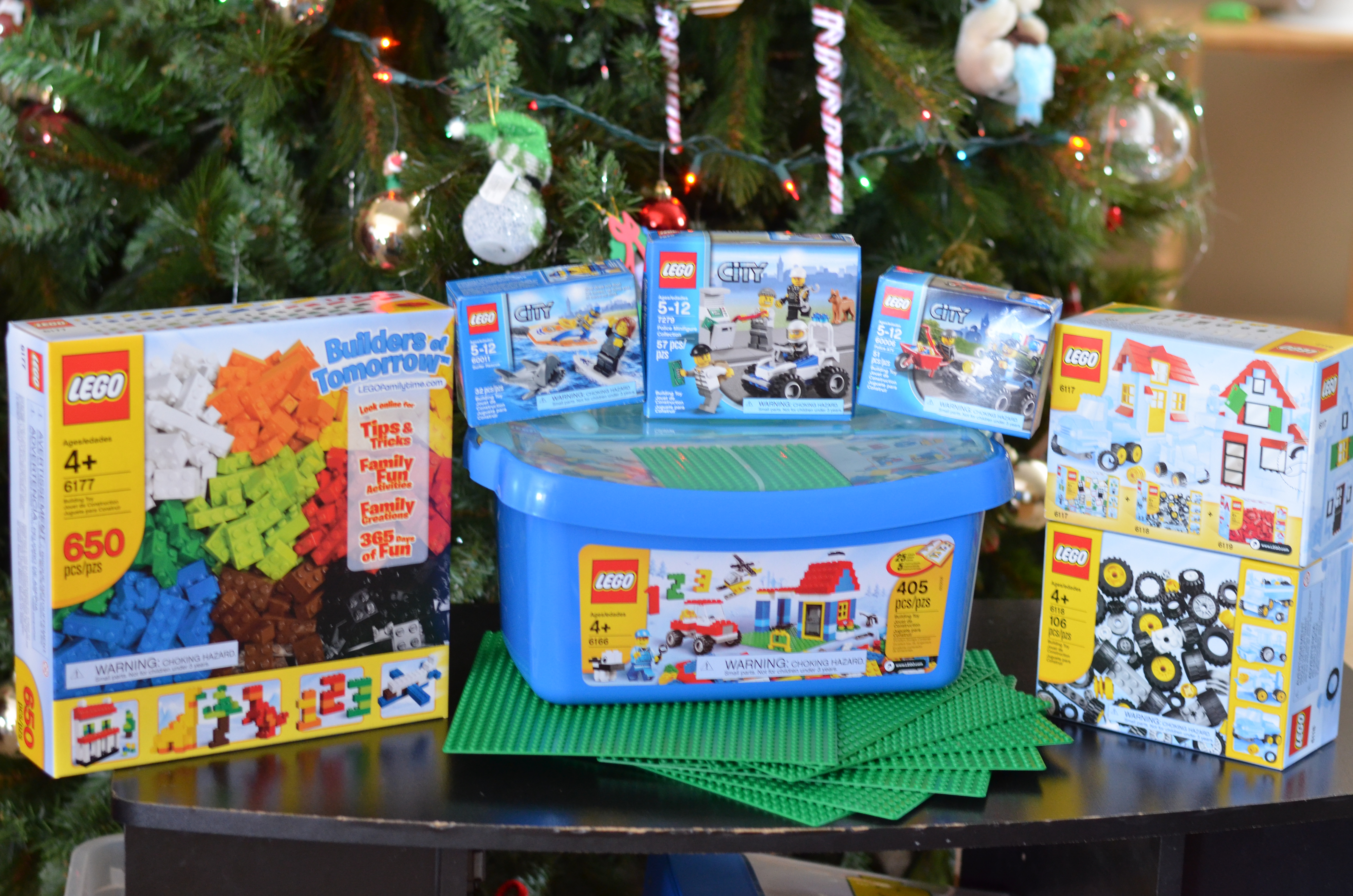 How To Make A Cheap LEGO Table For Kids Rooms