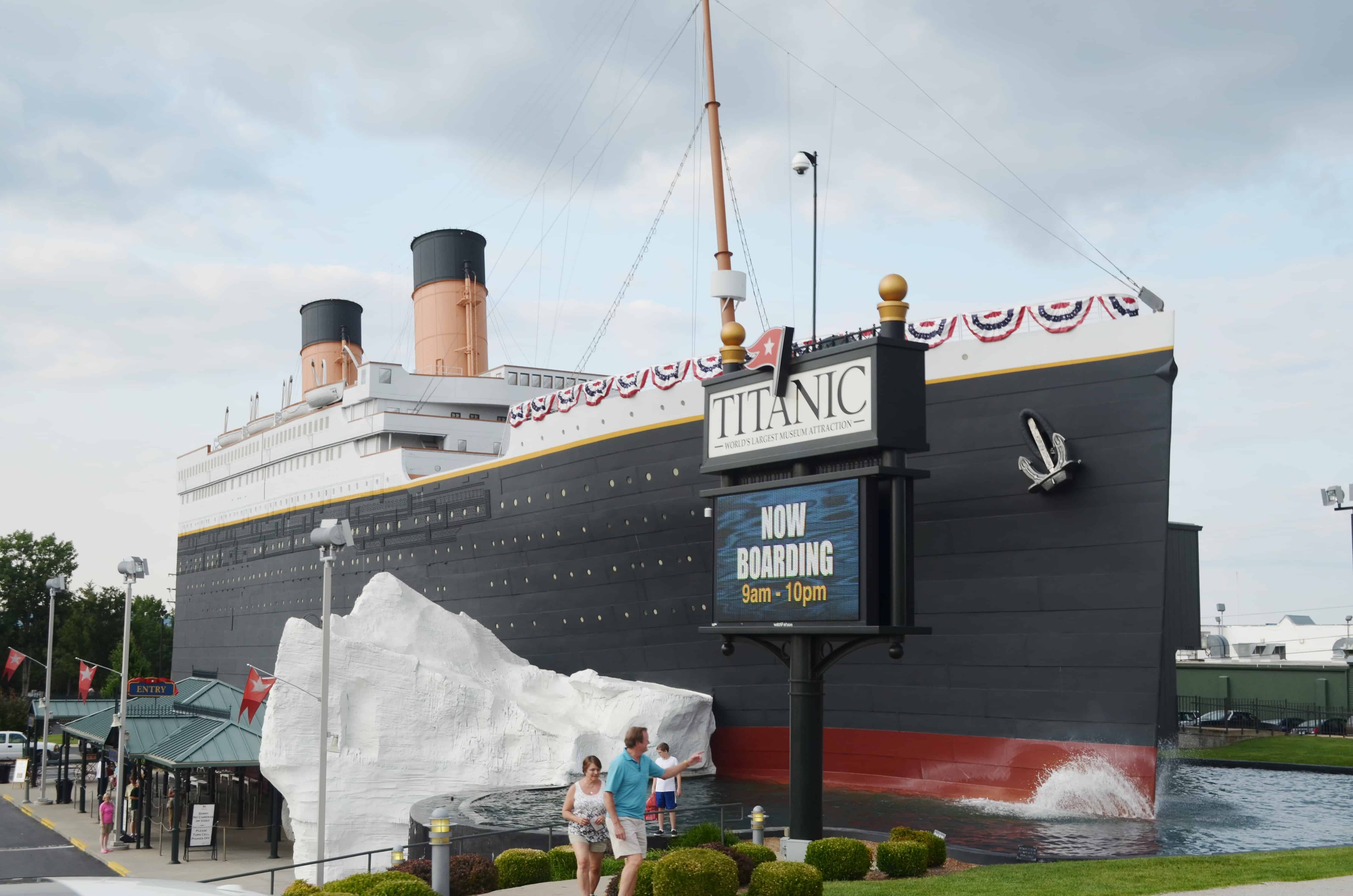 Experiencing the Titanic Museum with Kids in Branson, MO #explorebranson