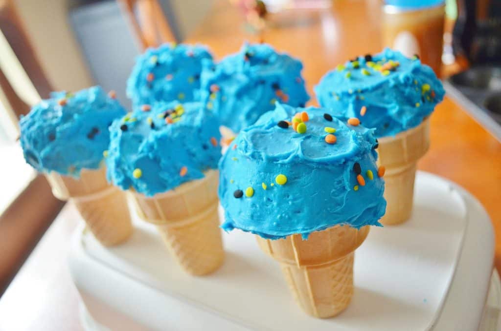 birthday cupcake cones tutorial 2