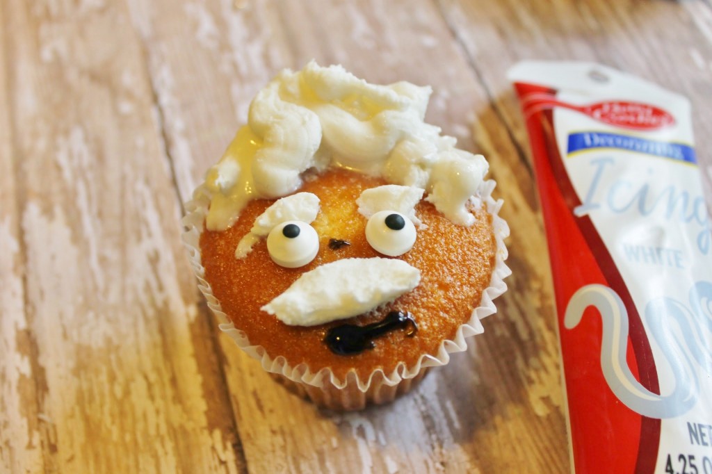 einstein cupcake