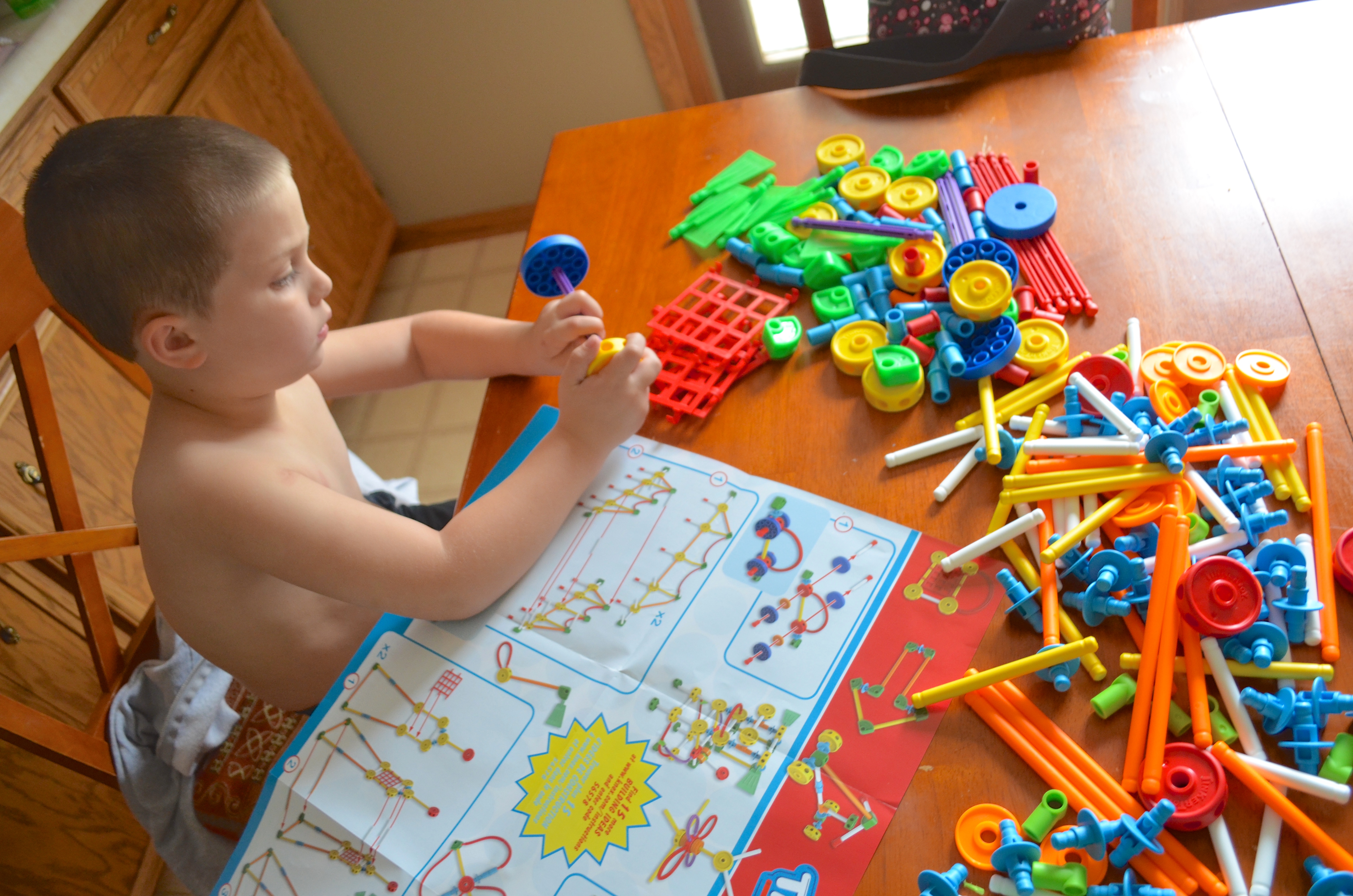 Tinkertoy 30 Model Super Building Set Toy Review