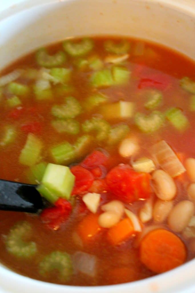 Copycat Olive Garden Pasta Fagioli Crockpot Soup Recipe