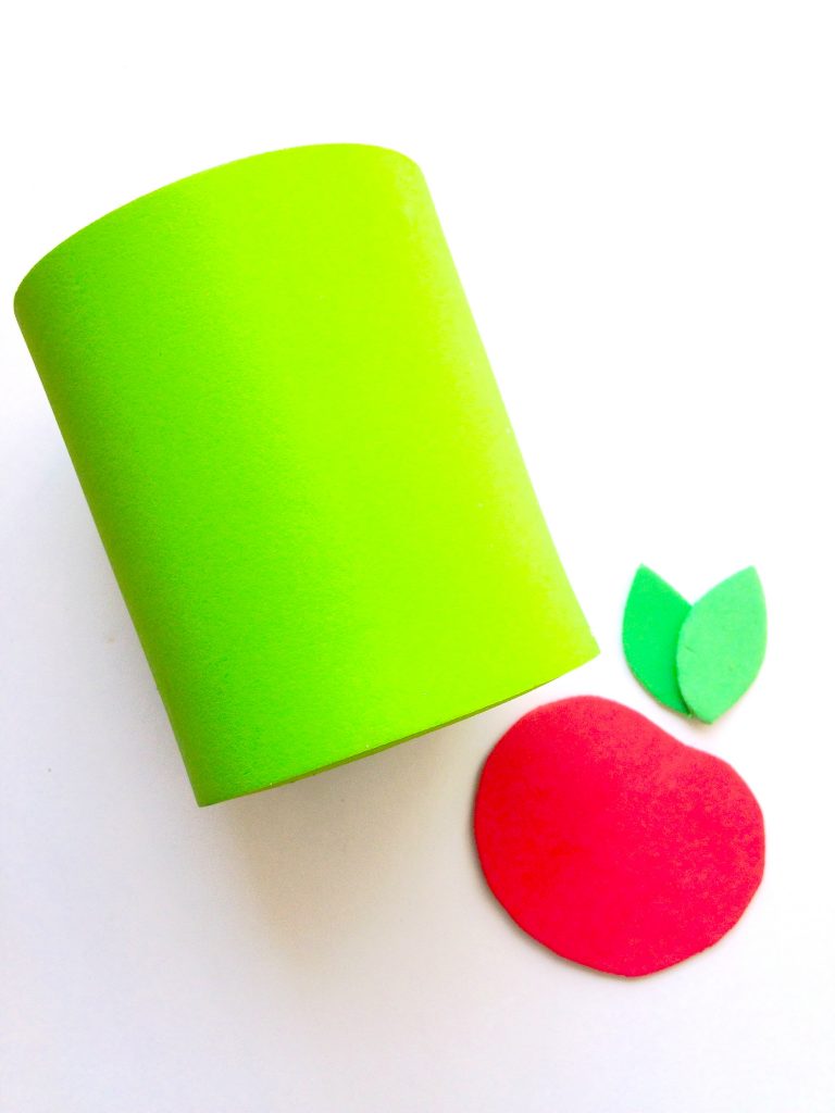 DIY Teacher Apple drink koozie