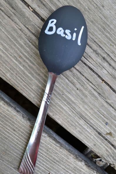 DIY Chalkboard Paint Spoon Garden Markers