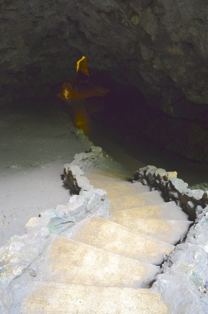 steps down into a cave in Maquoketa State Park