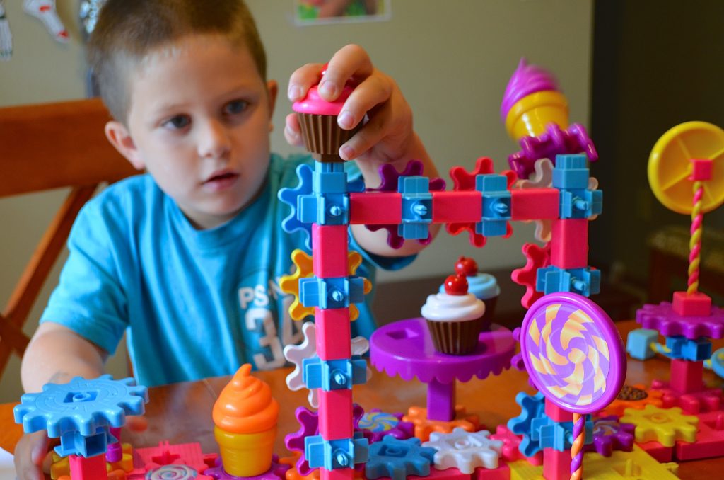 Gears! Gears! Gears! Sweet Shop Building Set Review