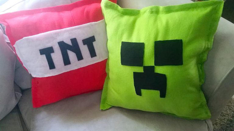 Make Your Own DIY Minecraft Pillows NO SEW Tutorial