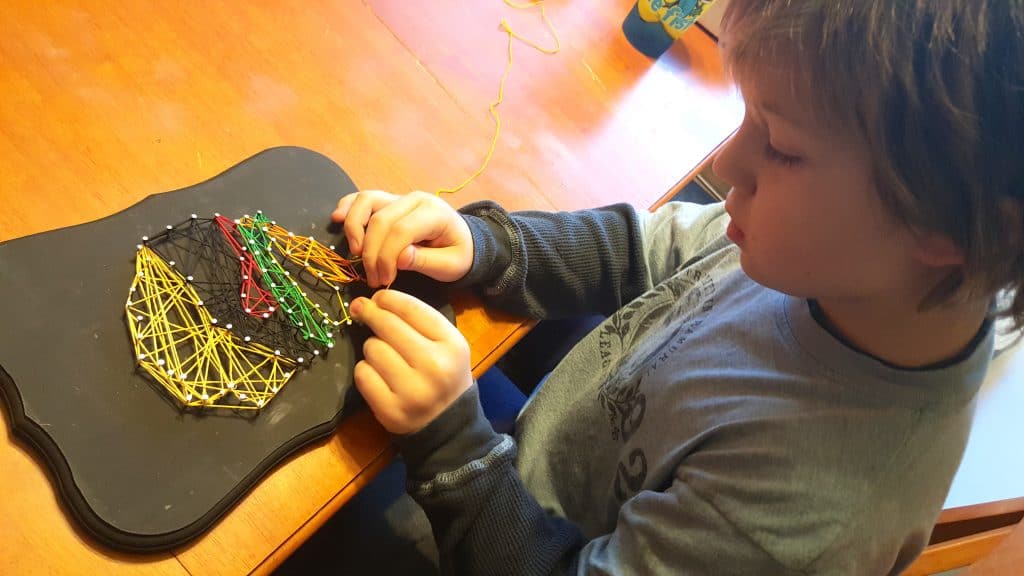 DIY Sports Team String Art Craft - Chicago Blackhawks