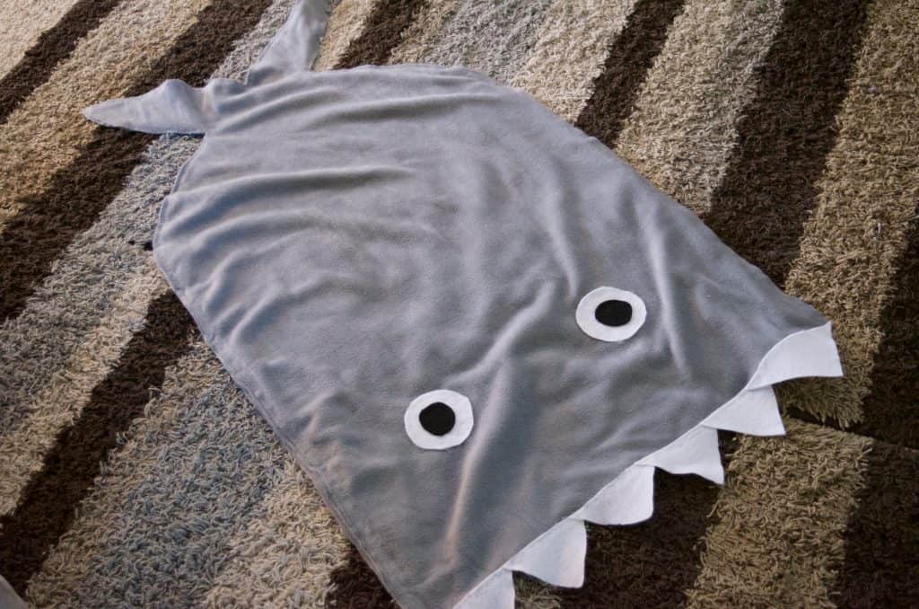 Make Your Own NO SEW Shark Blanket Tutorial