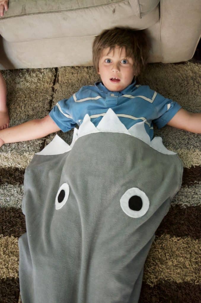 Make Your Own NO SEW Shark Blanket Tutorial