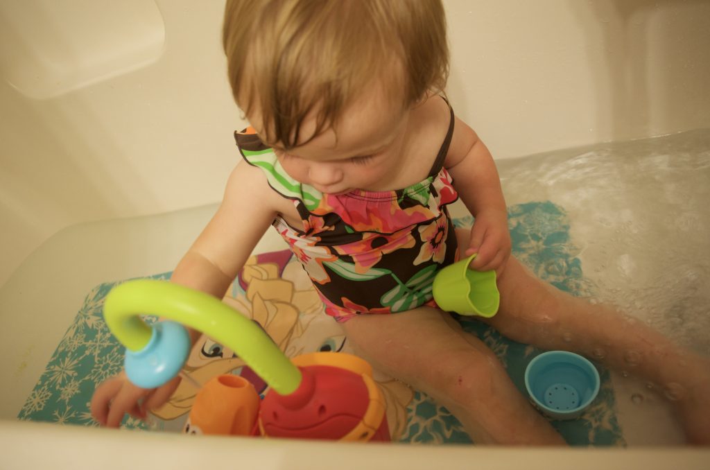 Yookidoo Flow N Fill Spout Water Bath Toy for Kids