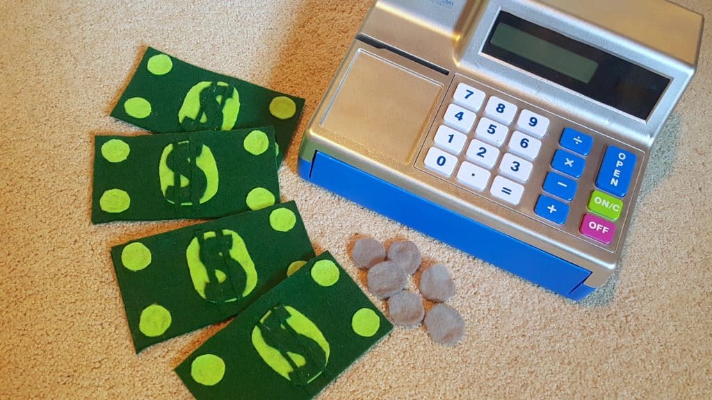 DIY No Sew Felt Money Toddler Math Play Tutorial