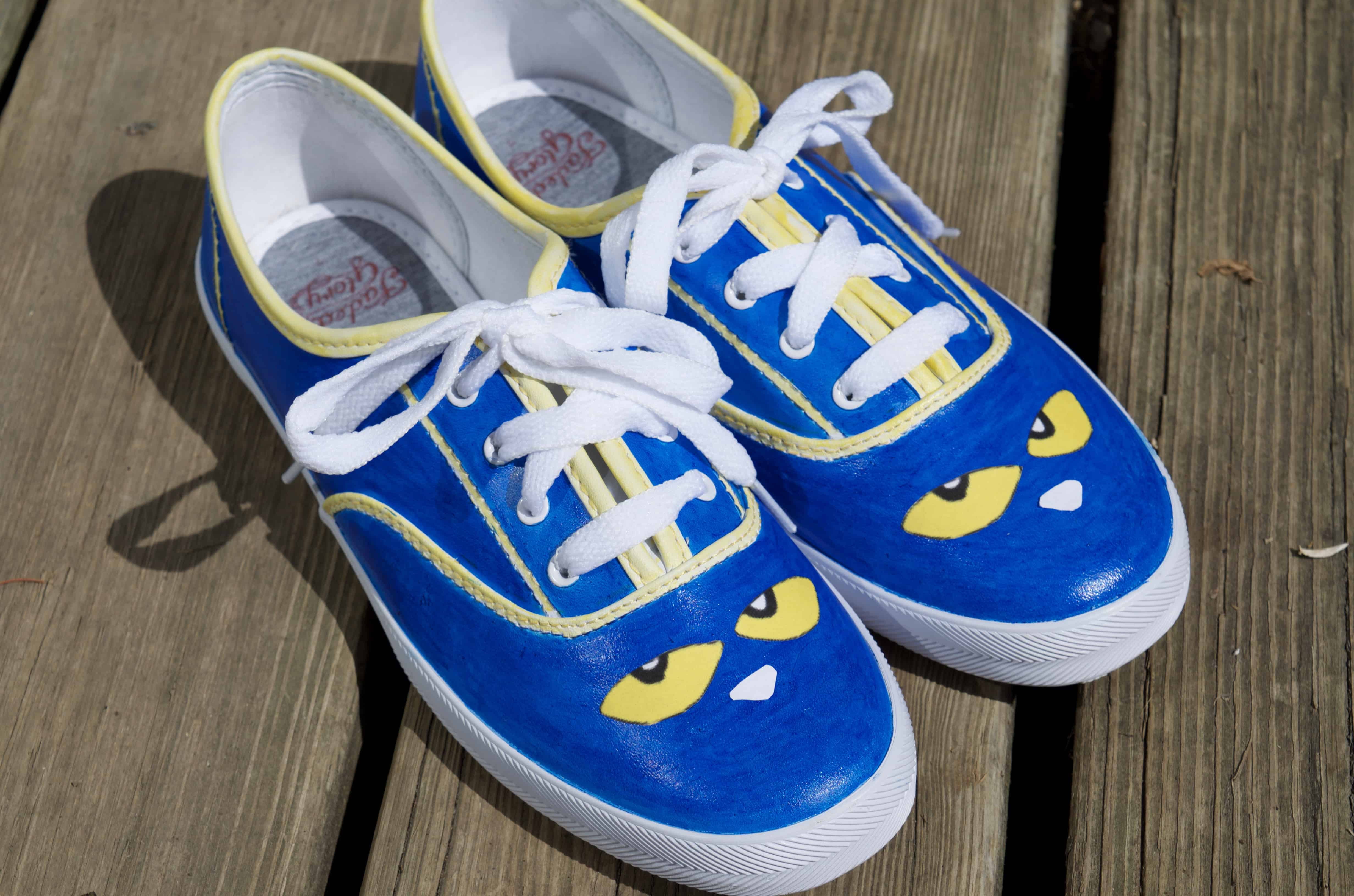 DIY Pete the Cat Shoes Tutorial Children s Book Fashion