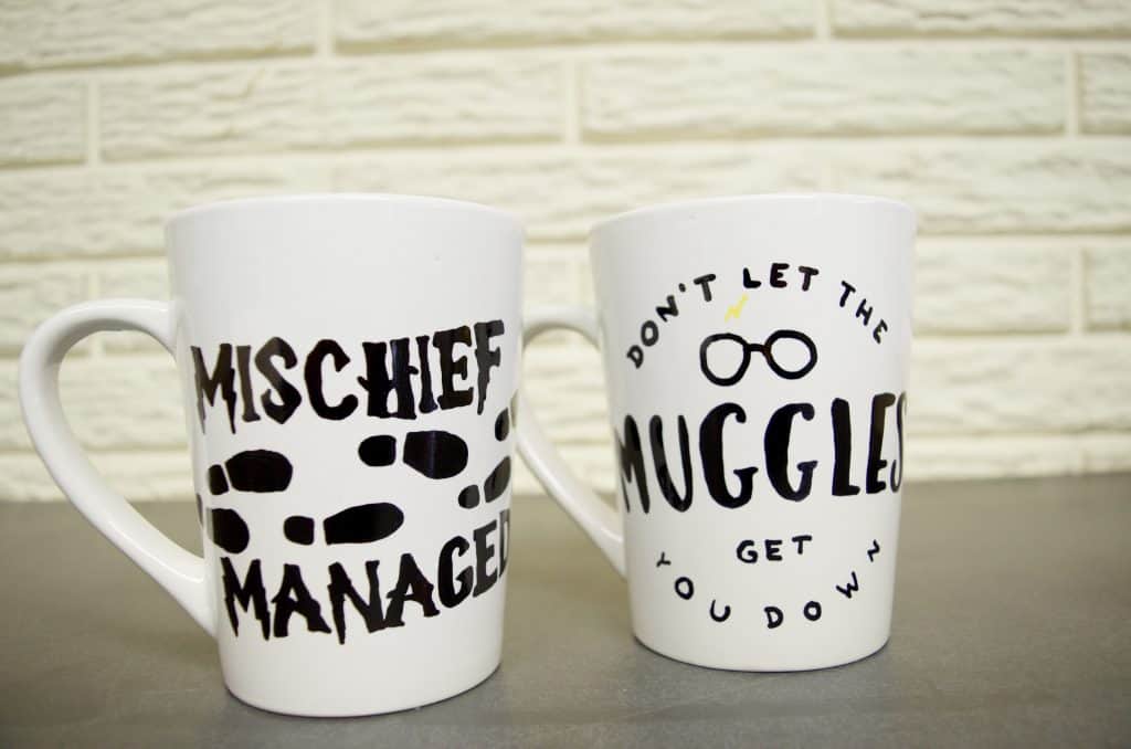 Easy DIY Harry Potter Coffee Mugs