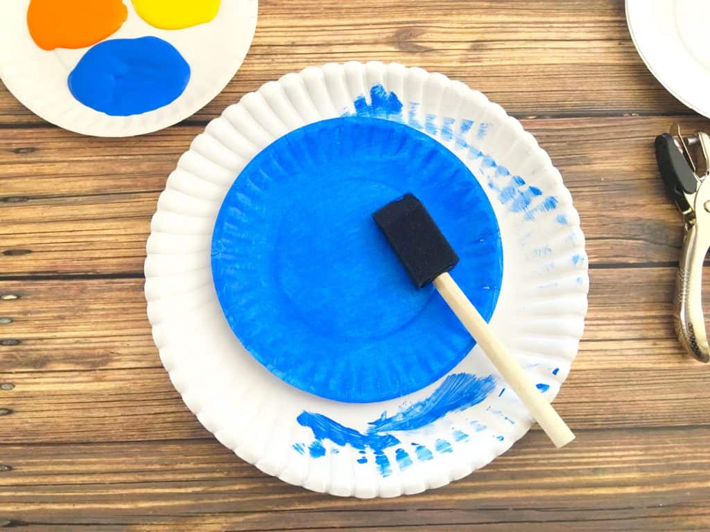 blue painted paper plate craft