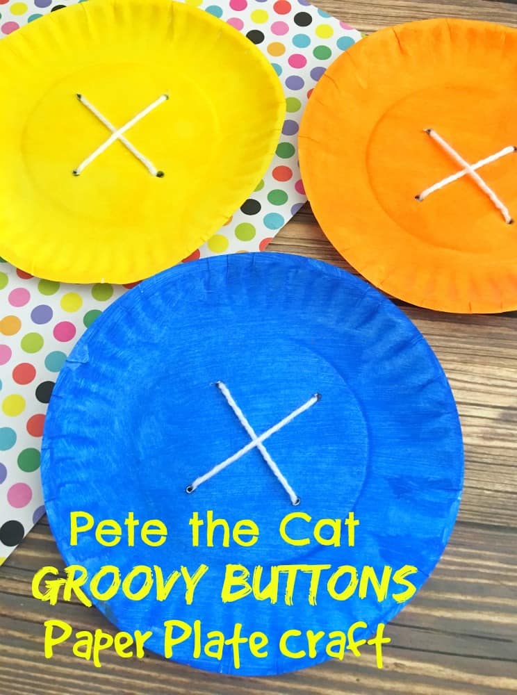 Pete the Cat Groovy Buttons Paper Plate Craft