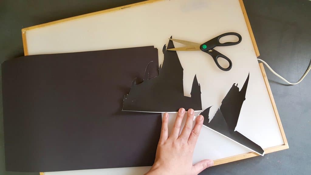 DIY Harry Potter Silhouette Light Box Design Idea