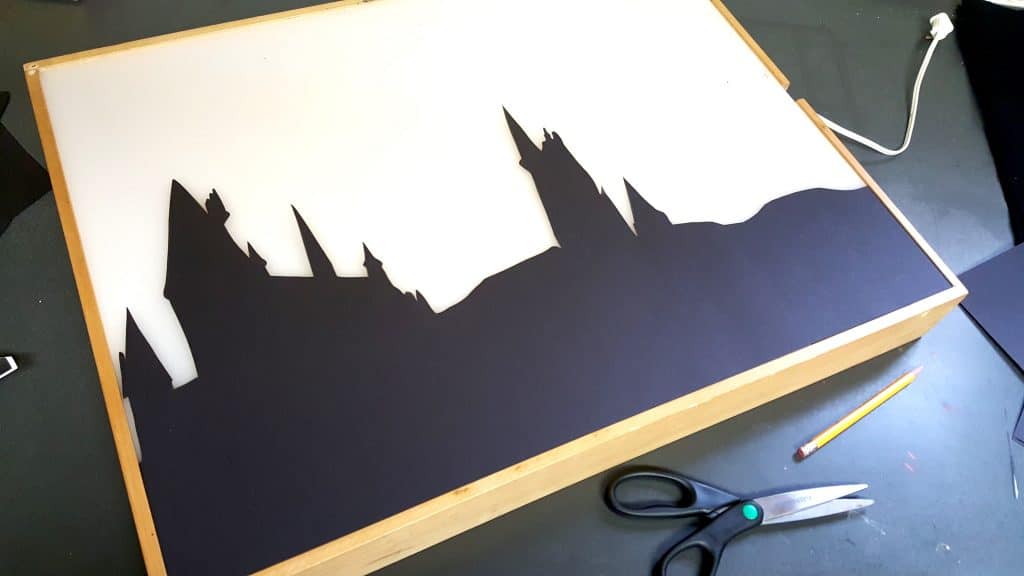 DIY Harry Potter Silhouette Light Box Design Idea