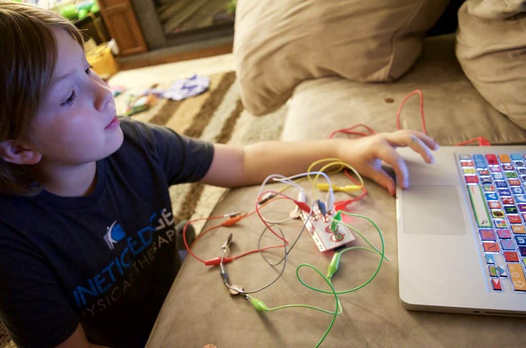 Makey Makey STEM Kid's Engineering Kit Review