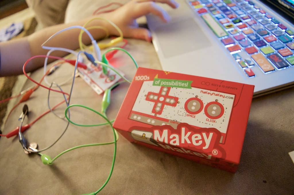 Makey Makey STEM Kid's Engineering Kit Review