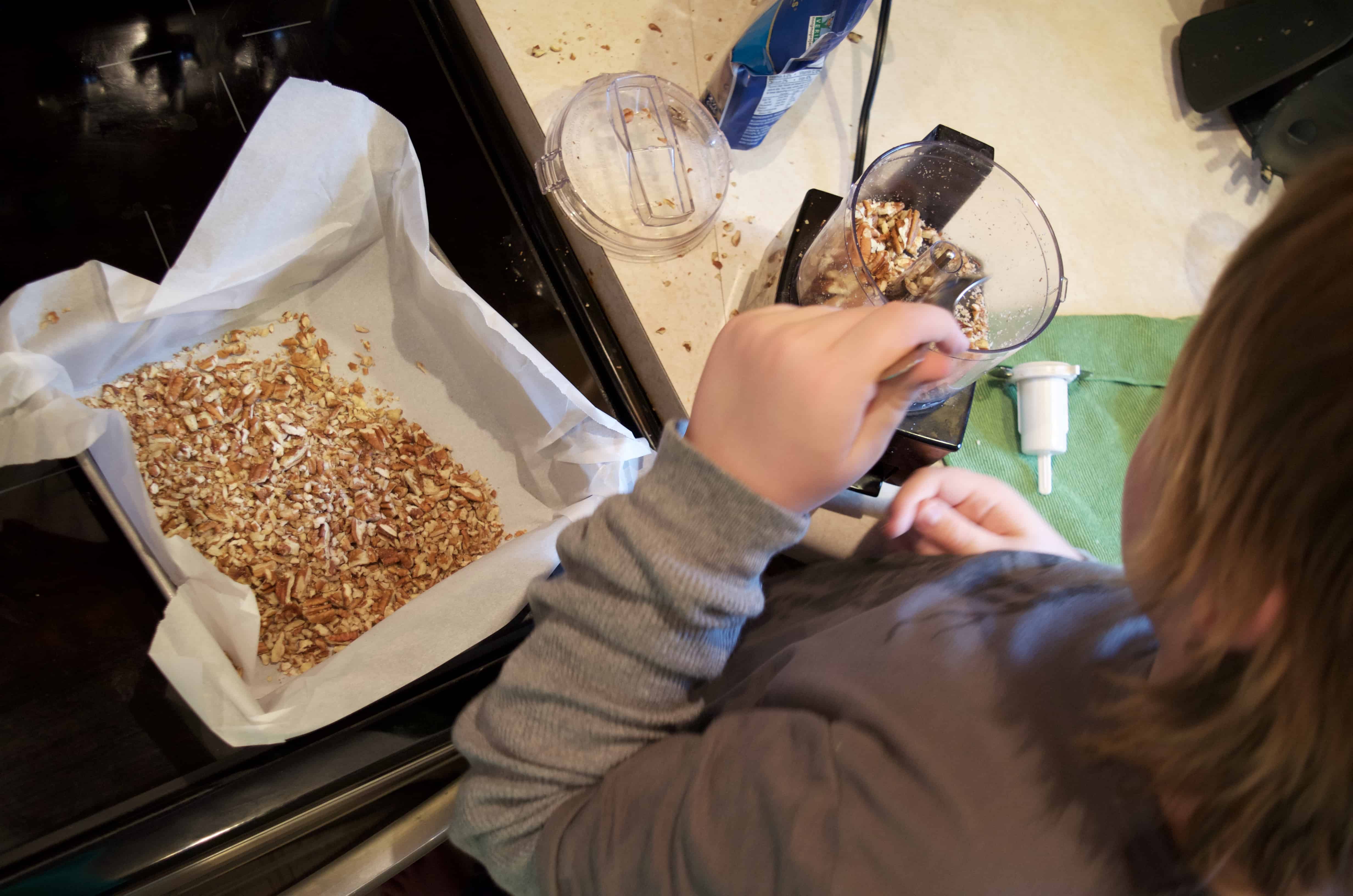 Simple Homemade English Toffee Candy Recipe Tutorial