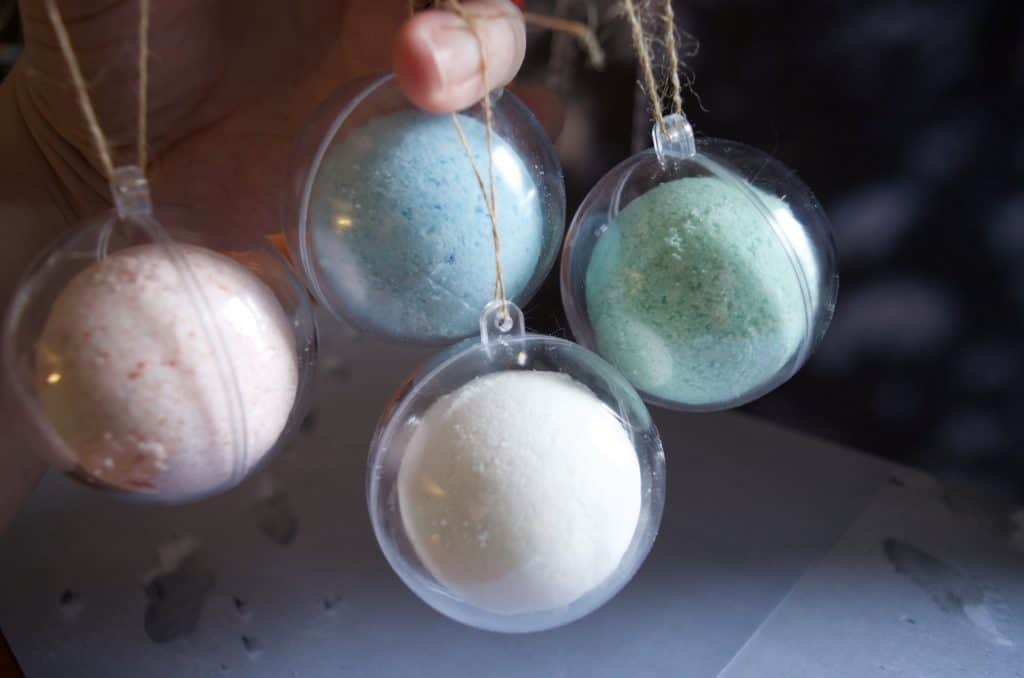 Make Your Own Bath Bomb Ornaments Tutorial