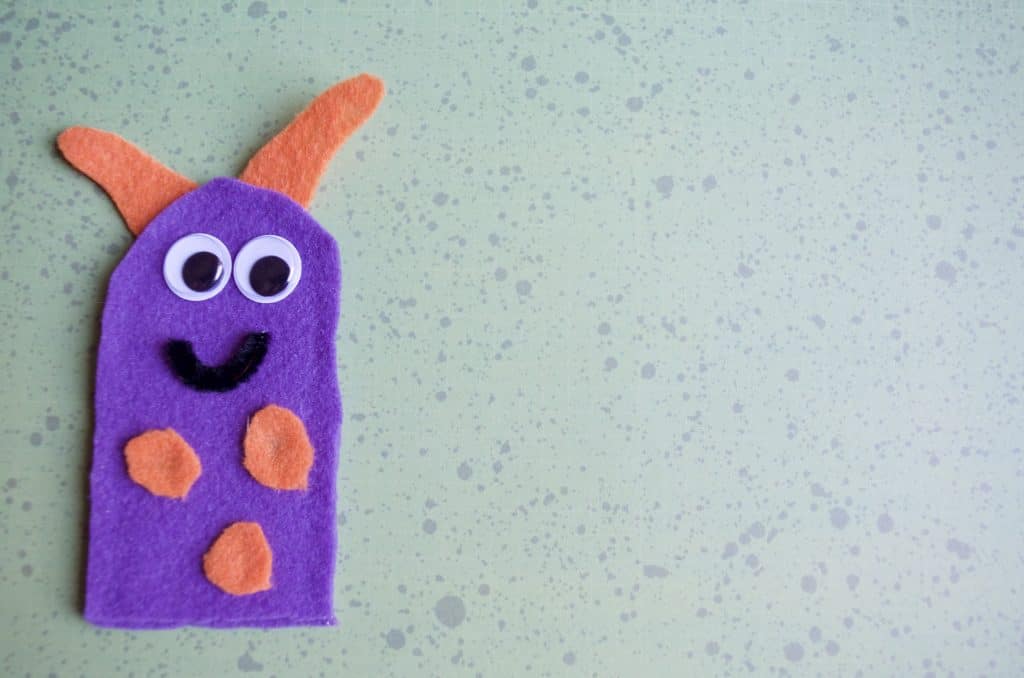 Friendly Monster No Sew Felt Finger Puppets Tutorial