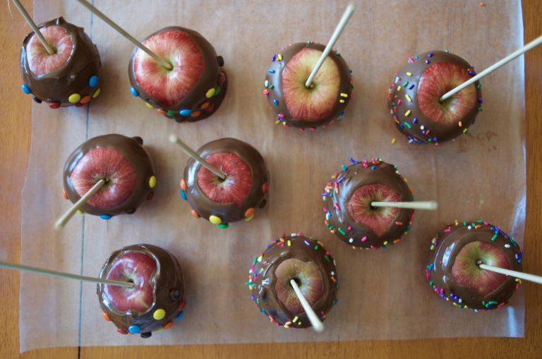 Easy Gourmet Chocolate Dipped Apples Homemade Recipe