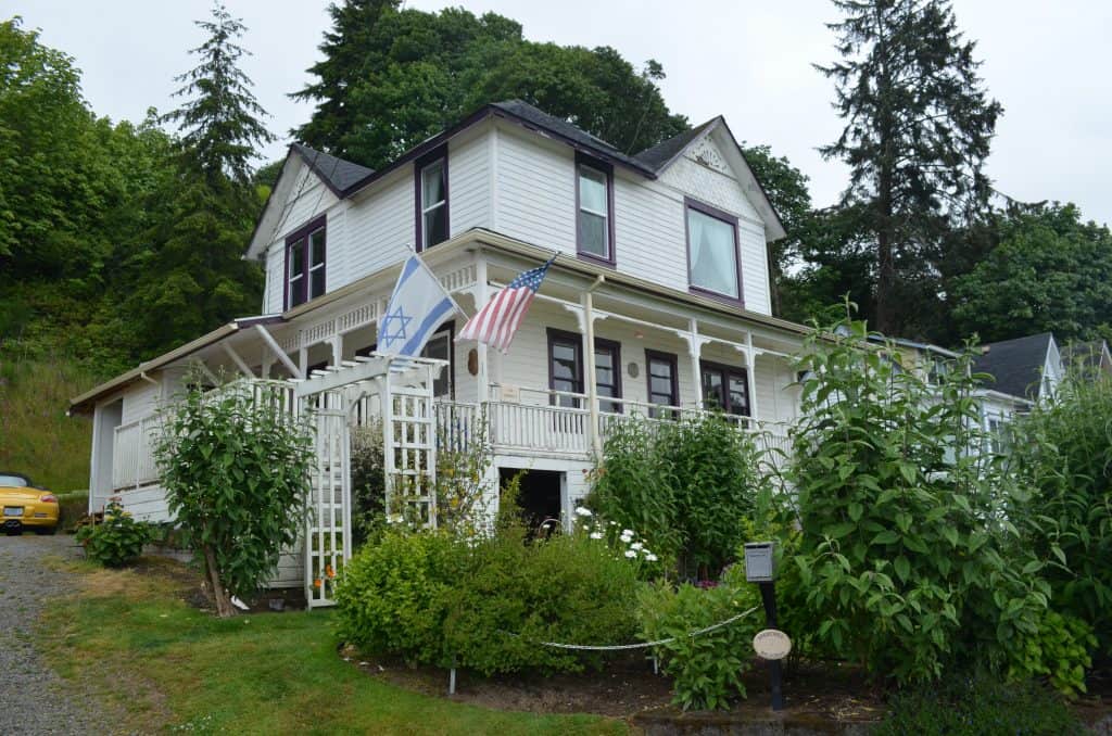 white house from Goonies movie