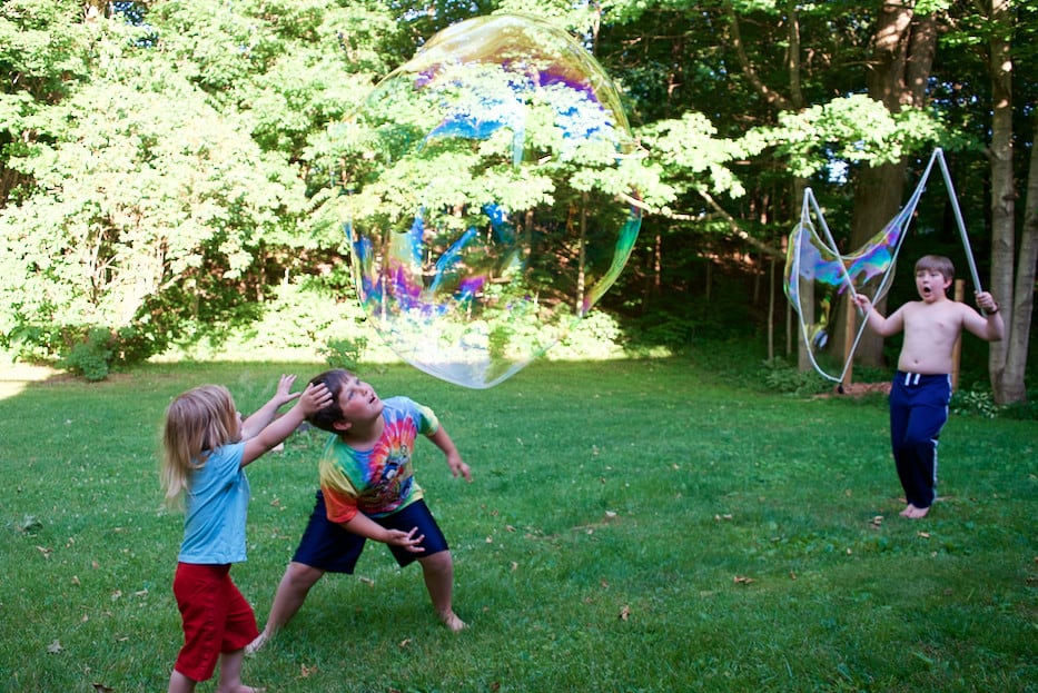 DIY GIANT Bubbles Recipe + Bubble Crafts for ALL Ages