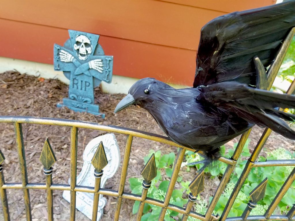 Simple Tips to Maximize Your Spooky Halloween Yard & Porch