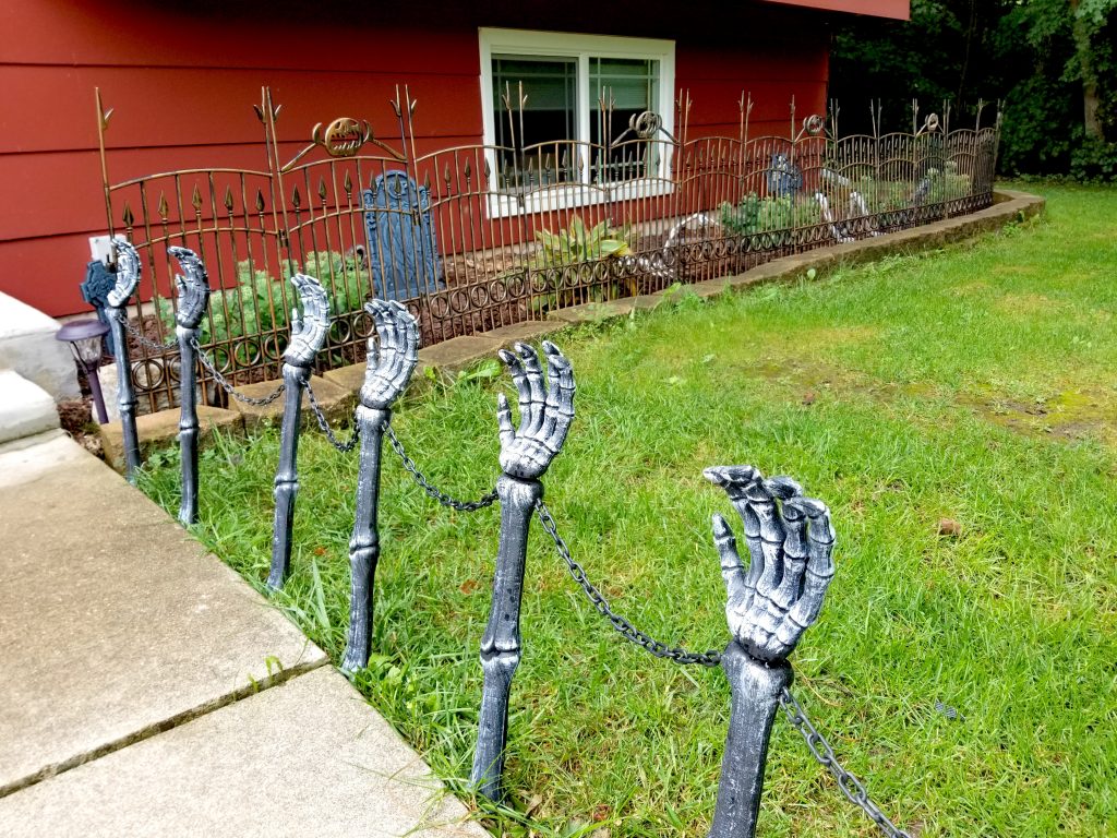 Maximize Your Spooky Halloween Yard & Porch Home Decor By Doing This