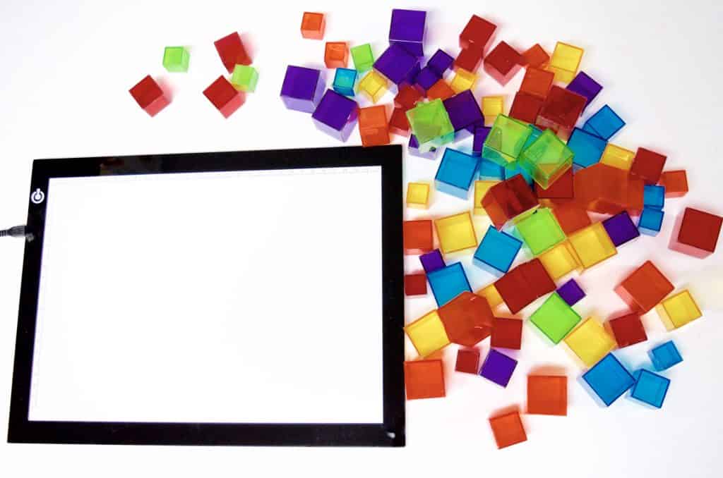 Light Table with Transparent Cube Counters