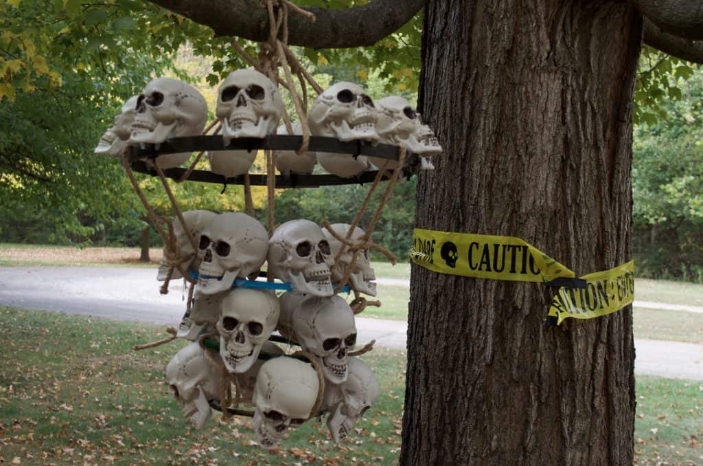 DIY Catacomb Chandelier Halloween Home Decor Tutorial