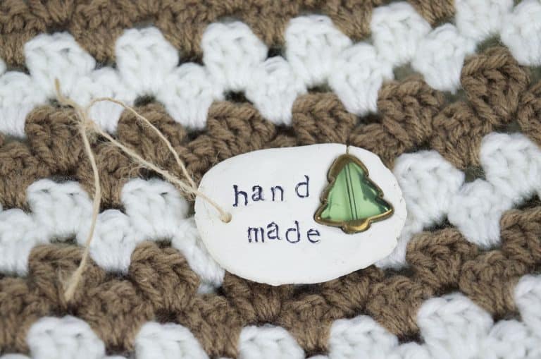 How to Make Handmade Holiday Christmas Gift Tags Tutorial