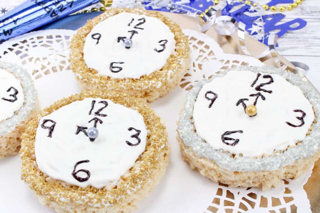 Learn Time with this New Year's Clock Rice Krispy Treat Tutorial