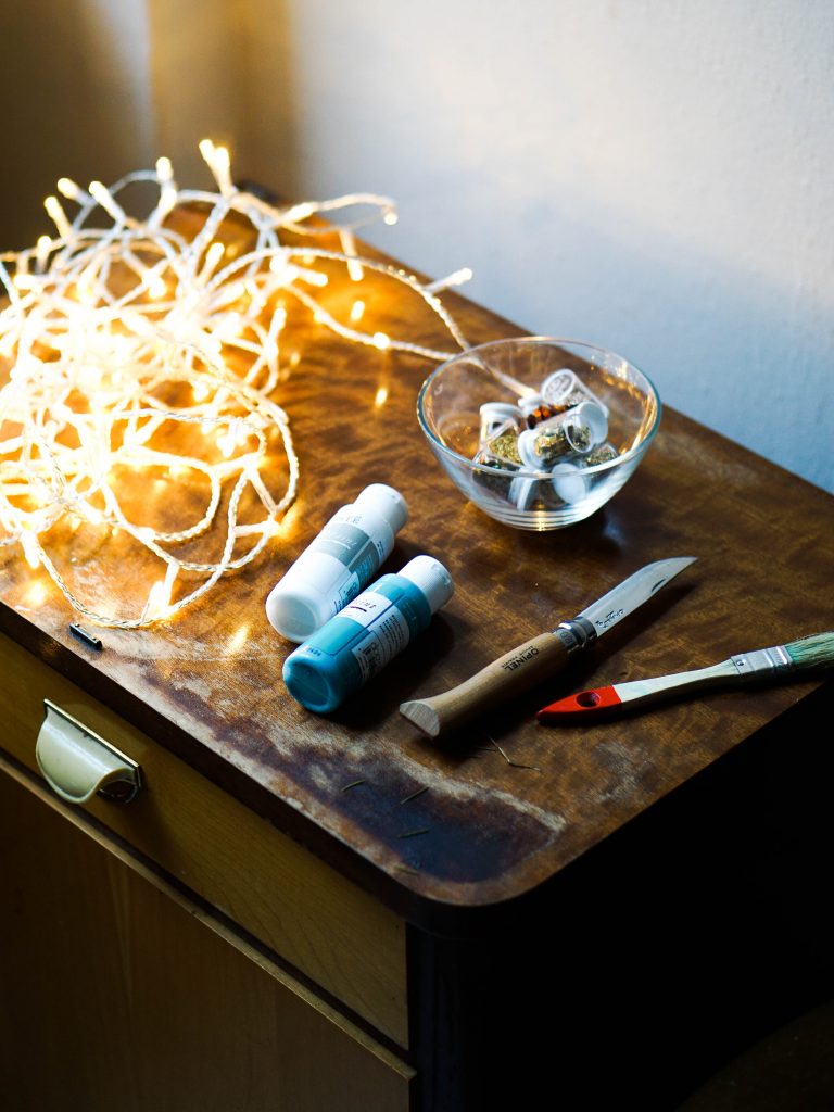 How to Make Your Own DIY Canvas Light Tutorial