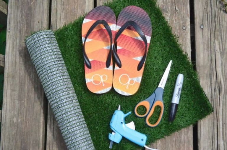 How to Make Your Own Grass Flip Flops Tutorial – Summer Sensory Activity
